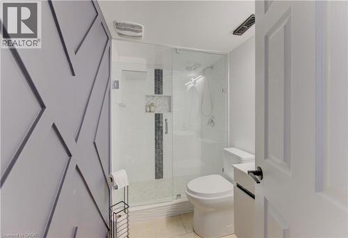 43 Seabrook Drive, Kitchener, ON - Indoor Photo Showing Bathroom