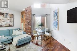 215 - 119 MERTON STREET Toronto, ON M4S 3G5