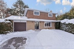 11 Golf View Drive  Brampton, ON L6W 1A4