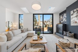 22 Duart Park Road  Toronto, ON M4E 1J2