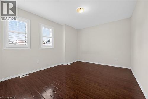 17 Larry Crescent, Caledonia, ON - Indoor Photo Showing Other Room