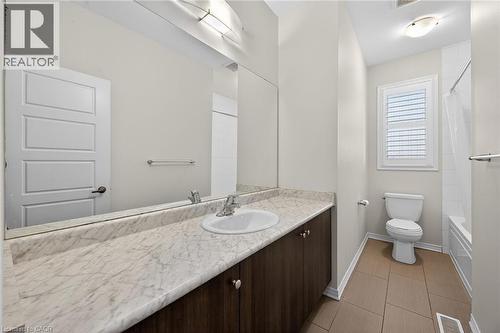 17 Larry Crescent, Caledonia, ON - Indoor Photo Showing Bathroom