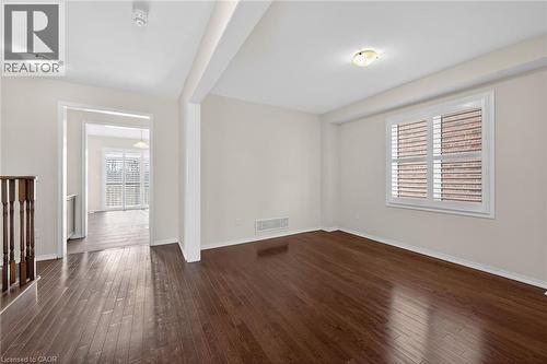 17 Larry Crescent, Caledonia, ON - Indoor Photo Showing Other Room