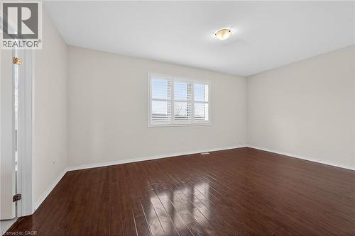 17 Larry Crescent, Caledonia, ON - Indoor Photo Showing Other Room