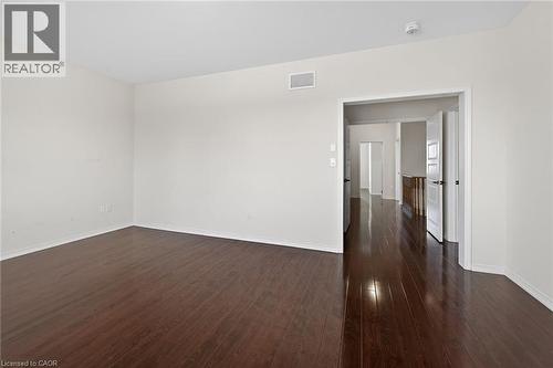 17 Larry Crescent, Caledonia, ON - Indoor Photo Showing Other Room