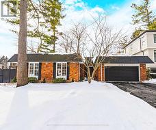 176 CHARNWOOD DRIVE  Oakville, ON L6J 5H1