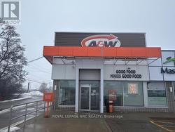 9 - 180 HOLIDAY INN DRIVE  Cambridge, ON N3C 1Z4