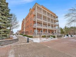 304-252 DALHOUSIE  Amherstburg, ON N9V 1W7