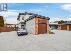 1418 Inkar Road  Kelowna, BC V1Y 8H7