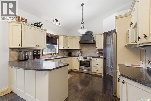 810 Rock Hill Lane, Martensville, SK - Indoor Photo Showing Kitchen With Upgraded Kitchen