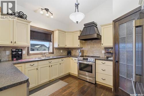 810 Rock Hill Lane, Martensville, SK - Indoor Photo Showing Kitchen With Double Sink