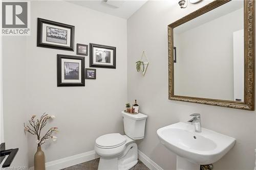 17 Krieghoff Drive, Hamilton, ON - Indoor Photo Showing Bathroom