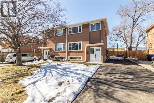 2331 Barclay Road, Burlington, ON - Outdoor