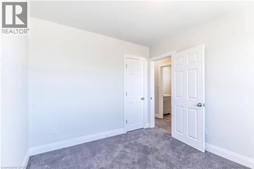 2331 Barclay Road, Burlington, ON - Indoor Photo Showing Other Room