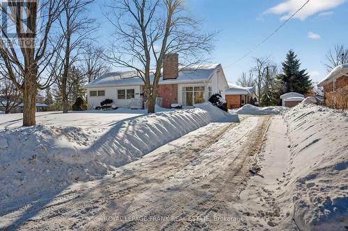 797 VALLEYVIEW DRIVE  Peterborough (Monaghan Ward 2), ON K9J 6P9