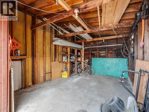 1706 Fourth Avenue, Trail, BC - Indoor Photo Showing Garage
