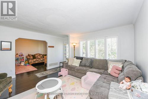 570 Exbury Crescent, Mississauga, ON - Indoor Photo Showing Living Room