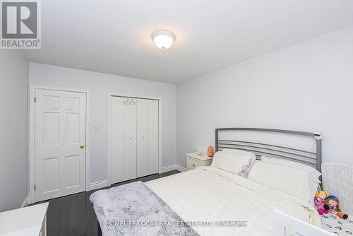 570 Exbury Crescent, Mississauga, ON - Indoor Photo Showing Bedroom