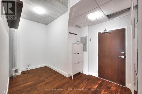 103 - 15 Devitt Avenue S, Waterloo, ON - Indoor Photo Showing Other Room