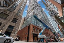 822 - 15 MERCER STREET  Toronto, ON M5V 3C6