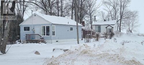 581 BANNER AVENUE  North Bay (Ferris), ON P1A 1X7