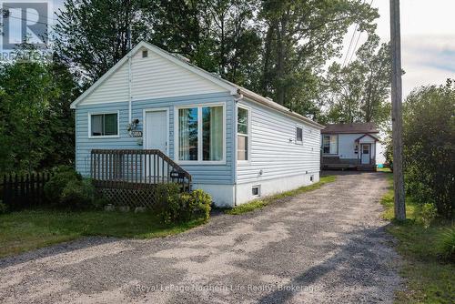 581 BANNER AVENUE  North Bay (Ferris), ON P1A 1X7