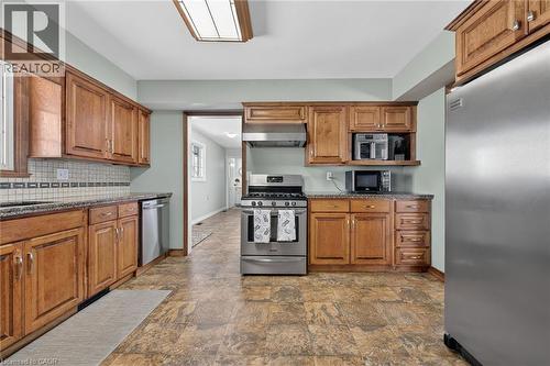 163 Rainham Road, Nanticoke, ON - Indoor Photo Showing Kitchen