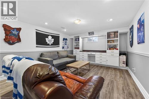163 Rainham Road, Nanticoke, ON - Indoor Photo Showing Living Room
