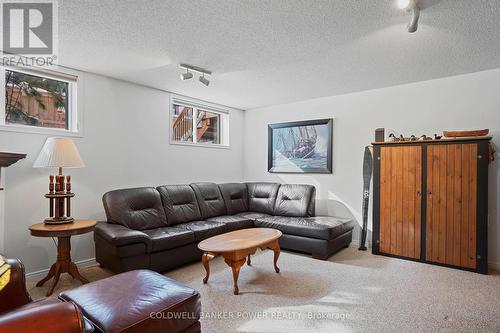 17 - 1337 Commissioners Road W, London South (South B), ON - Indoor Photo Showing Living Room