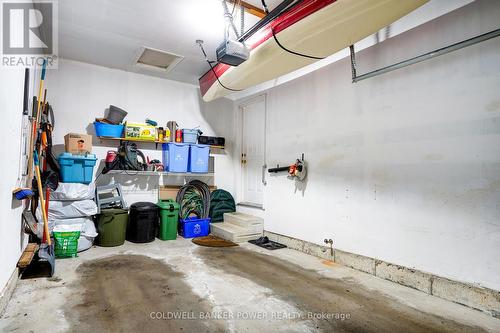 17 - 1337 Commissioners Road W, London South (South B), ON - Indoor Photo Showing Garage