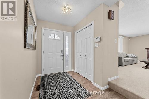 111 Roundhill Court, London South (South T), ON - Indoor Photo Showing Other Room