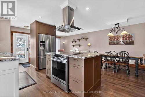 154 Bonaventure Drive, London East (East I), ON - Indoor Photo Showing Kitchen With Stainless Steel Kitchen