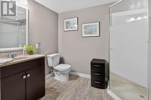 154 Bonaventure Drive, London East (East I), ON - Indoor Photo Showing Bathroom