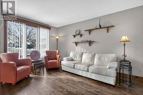 154 Bonaventure Drive, London East (East I), ON - Indoor Photo Showing Living Room