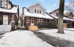 1179 BRUCE AVENUE  Windsor, ON N9A 4Y5