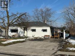 2774 CLEMENCEAU  Windsor, ON N8T 2P8