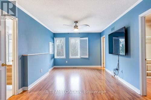 15 Bayside Court, London East (East D), ON - Indoor Photo Showing Other Room