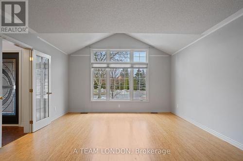 15 Bayside Court, London East (East D), ON - Indoor Photo Showing Other Room
