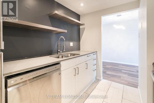 503 - 155 Kent Street, London East (East F), ON - Indoor Photo Showing Kitchen With Double Sink