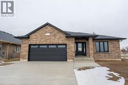 482 KATIE COURT  Petrolia, ON N0N 1R0