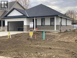 4001 GREENWOOD DRIVE  Petrolia, ON N0N 1R0