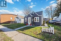 21 GILLARD STREET  Wallaceburg, ON N8A 1M8