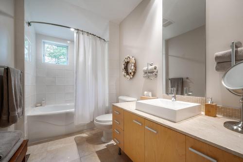 Salle de bains - 19 Rue Raffles, Hudson, QC - Indoor Photo Showing Bathroom