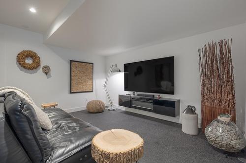 Boudoir - 19 Rue Raffles, Hudson, QC - Indoor Photo Showing Living Room