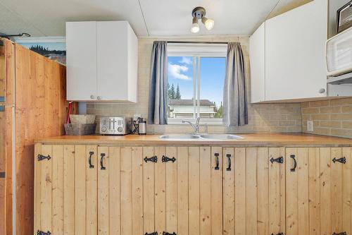 Kitchen - 198 Ch. De La Source, Lantier, QC - Indoor Photo Showing Kitchen With Double Sink