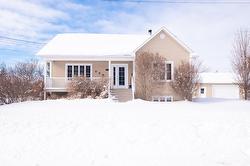 15 Rue Garneau  Saint-Pacôme, QC G0L 3X0