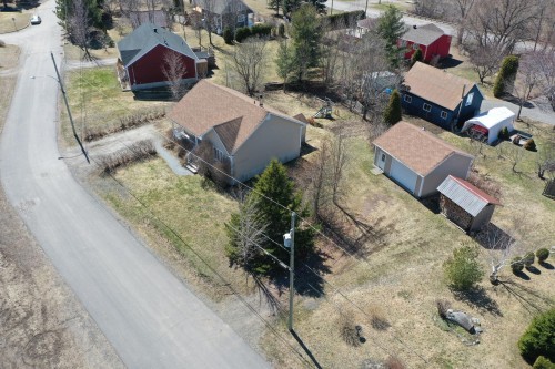 Photo aérienne - 15 Rue Garneau, Saint-Pacôme, QC - Outdoor With View