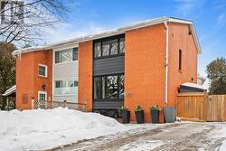 130 BARBER GREENE ROAD  Toronto, ON M3C 2A5