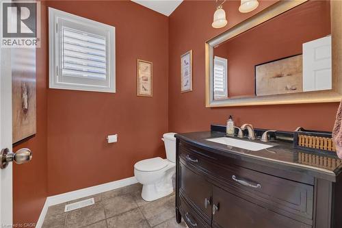 4 Moonstone Court, Hamilton, ON - Indoor Photo Showing Bathroom