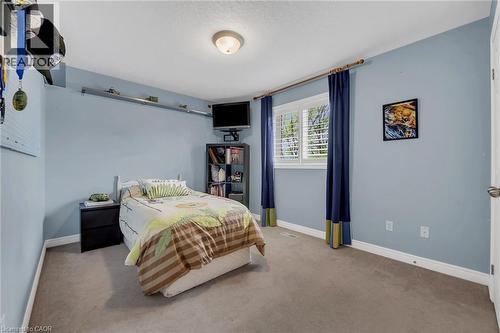 4 Moonstone Court, Hamilton, ON - Indoor Photo Showing Bedroom